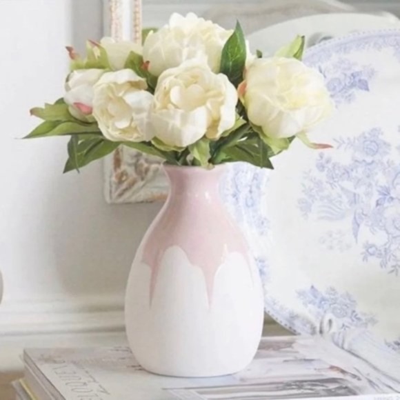 Isaac Mizrahi Other - Isaac Mizrahi | Vase | Isaac Mizrahi Loves xo, Sienna